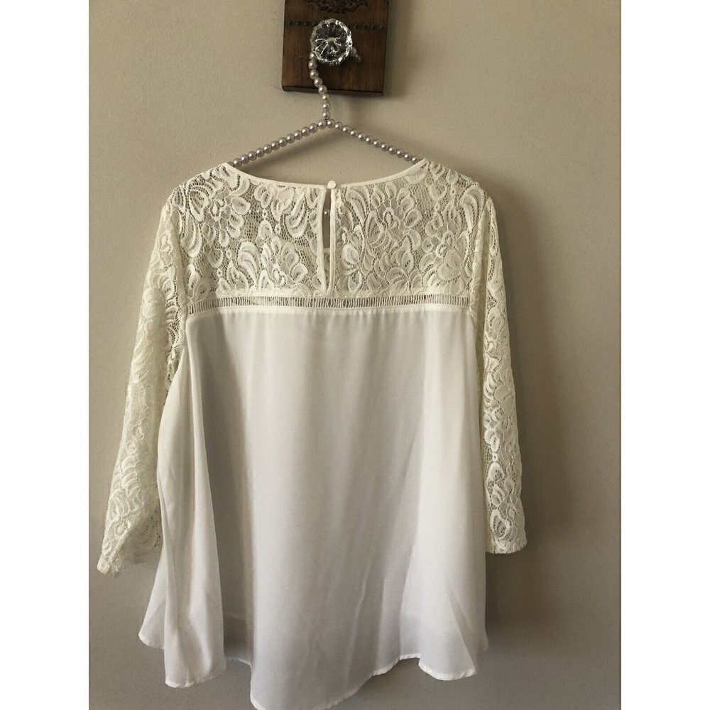 NWT Decree Juniors Plus Size 1X Cream Lace Trim Blouse 3/4 Sleeve - Picture 4 of 6